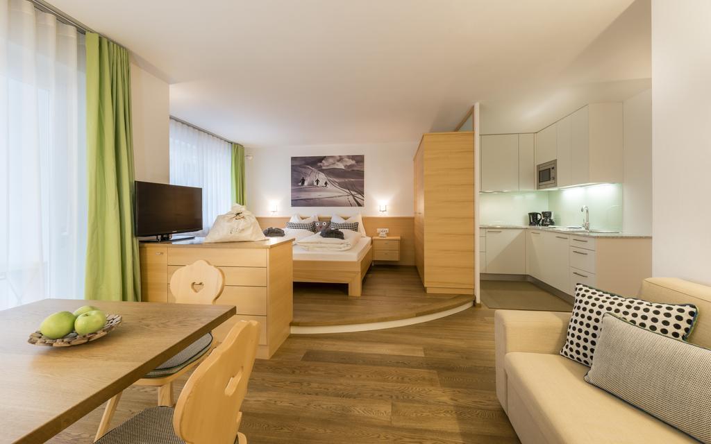 Avita - Suites To Relax Ortisei Eksteriør bilde